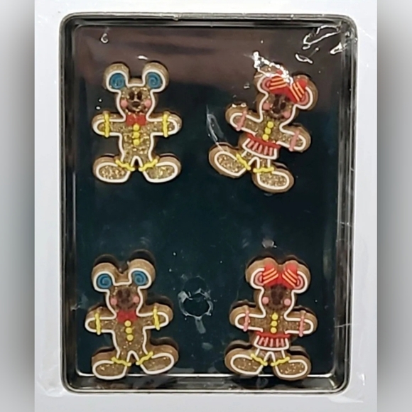 Disney's Holiday Collection Mickey & Minnie Gingerbread Cookie Christmas Magnets - Picture 3 of 5